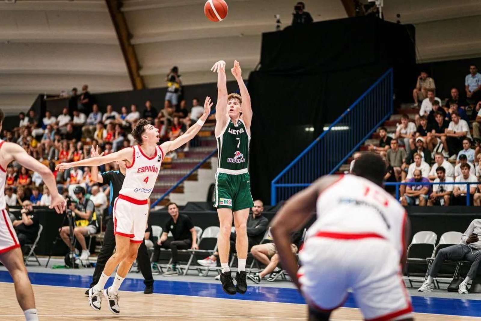 Mario Saint-Supéry, partido notable y una lección en el Europeo sub 18