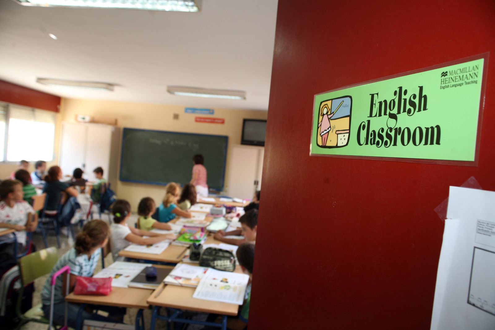 Alumnos de primaria durante una clase de inglés.