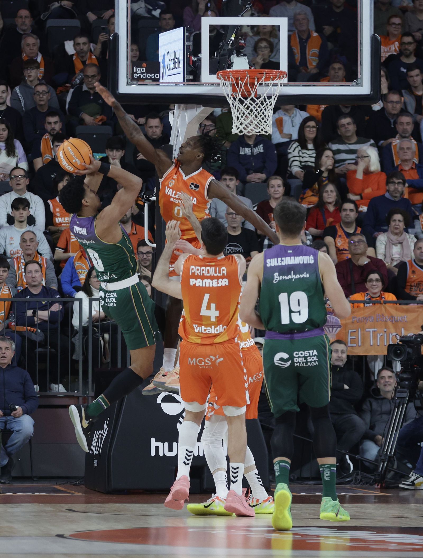 El Valencia Basket-Unicaja, en fotos