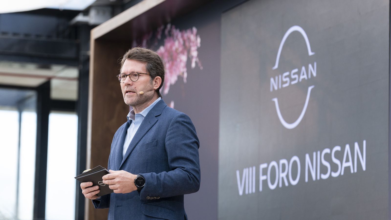 Francesc Corberó abrió el acto señalando los tres retos fundamentales para la movilidad del futuro: electrificación, conducción autónoma y conectividad.