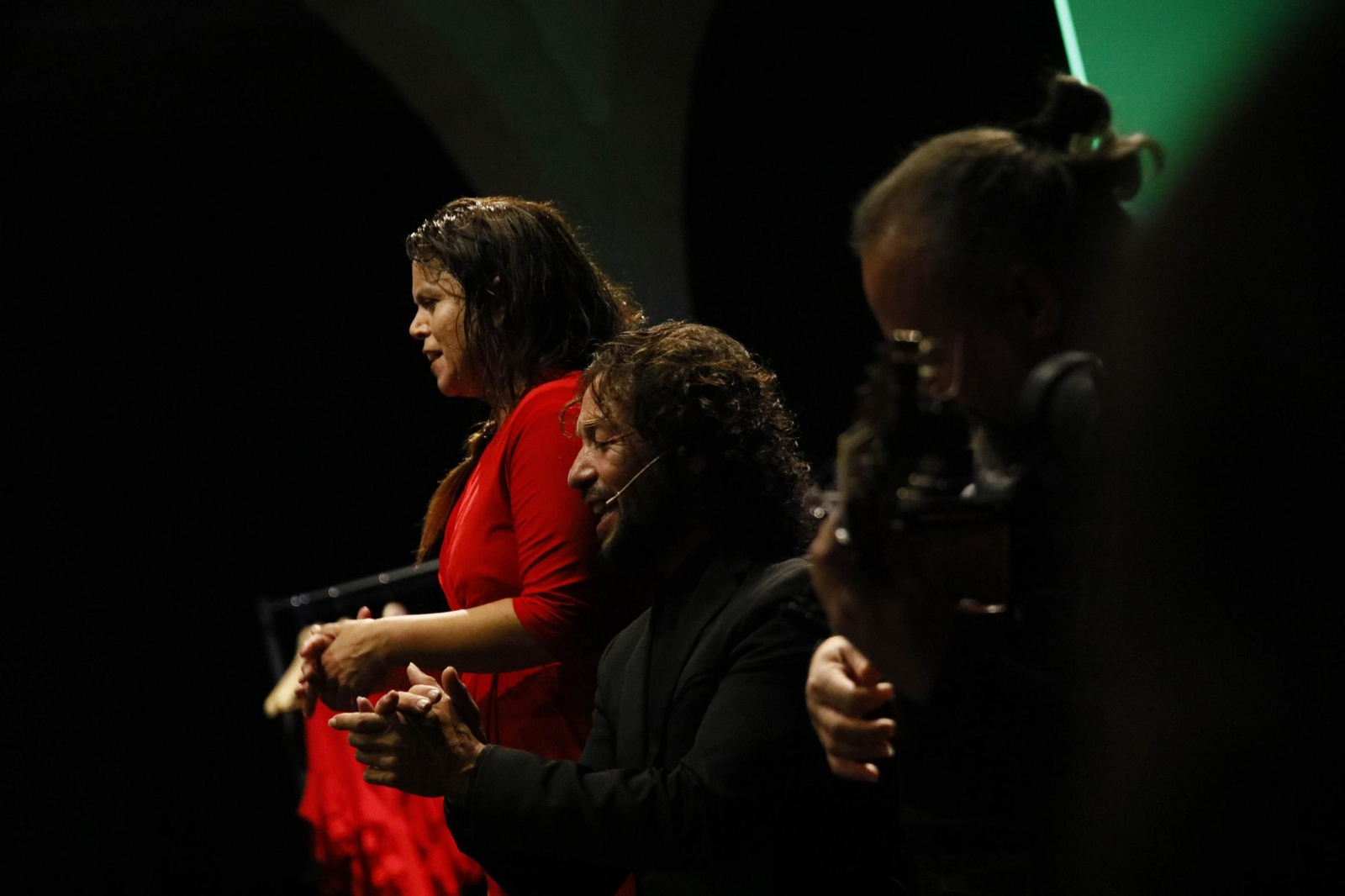 El Centro Andaluz de la Fotografía de Almería presenta el calendario 2025 con la actuación de la bailaora María Moreno, en imágenes