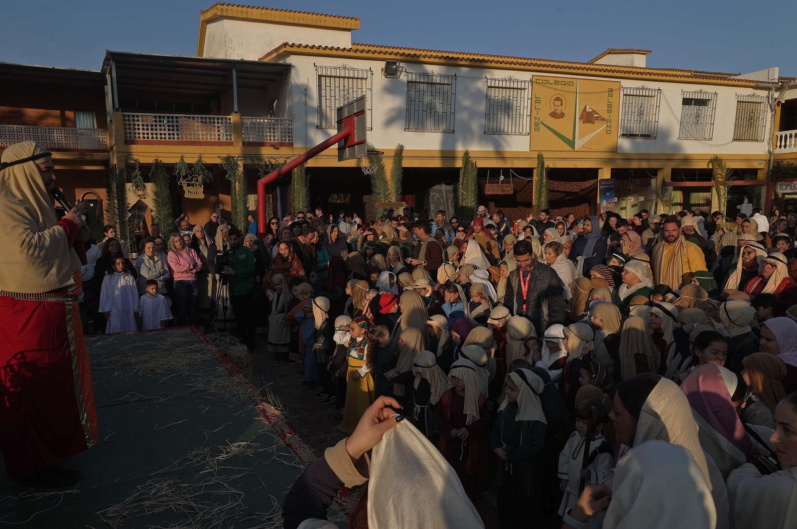 Fotos del Belén Viviente del colegio Salesianos de La Línea