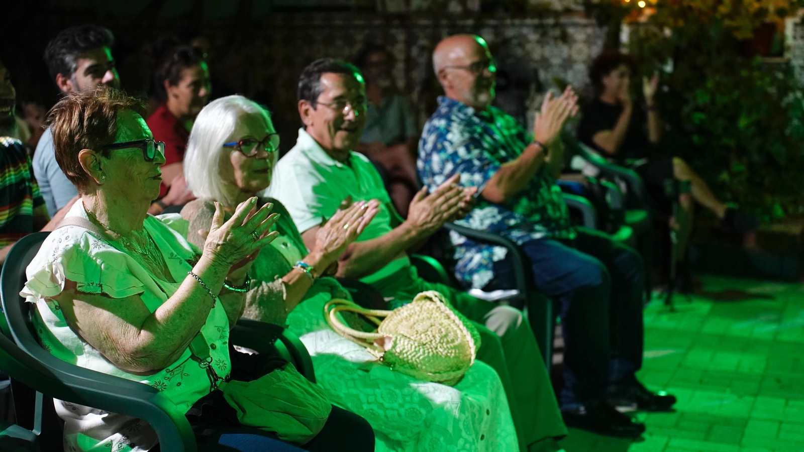 La actuación flamenca de Sirimusa en el patio de Barrio Vivo