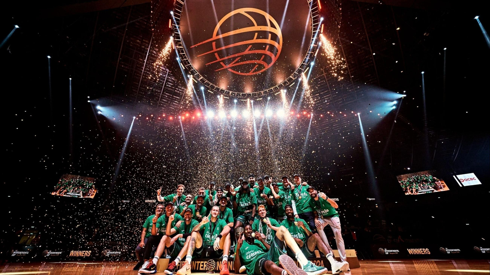 El Unicaja tras proclamarse campeón en 2024.