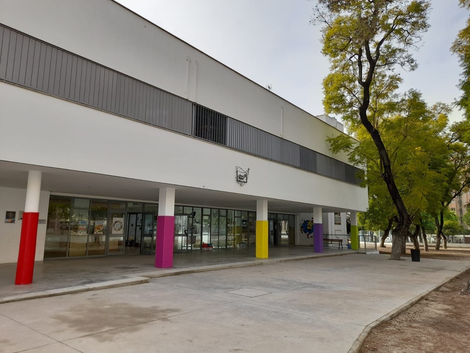 Facahda del CEIP Antonio Machado de Jerez