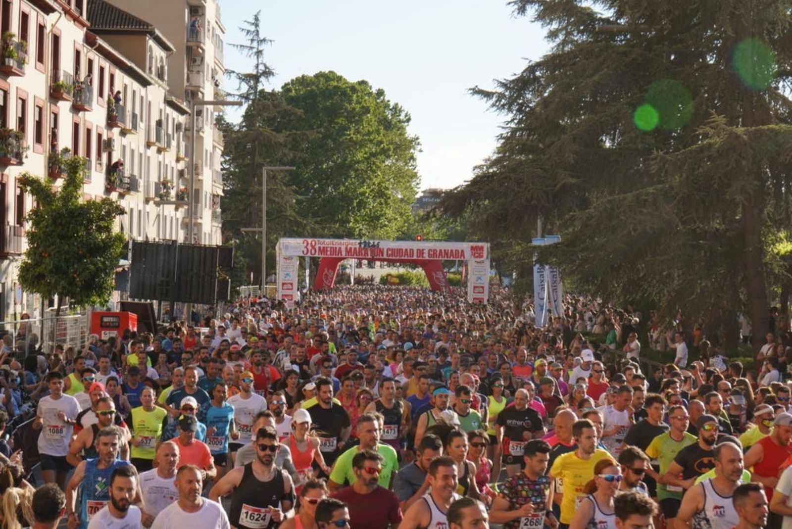 Salida de la pasada edición de la Media Maratón Ciudad de Granada