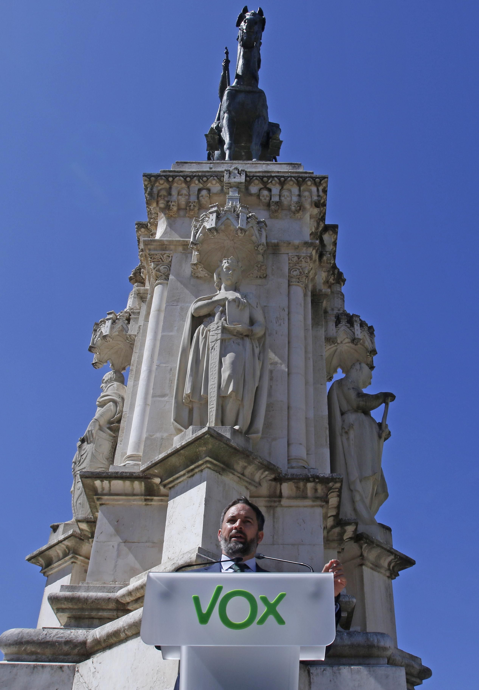 Cierran Plaza Nueva para una R.P. de Santiago Abascal