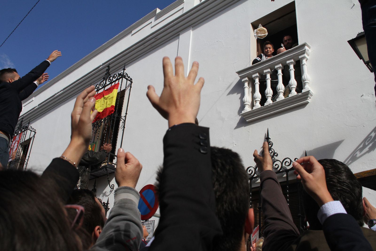 Imágenes de las tiradas en honor a San Antonio Abad en Trigueros