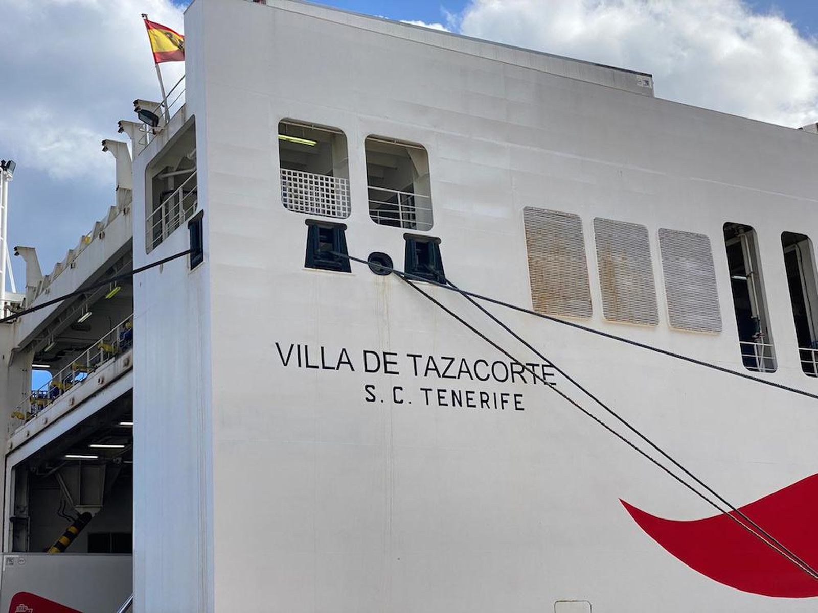 El Villa de Tazacorte se reincorpora a la línea de Armas Trasmediterránea entre la Península y Canarias