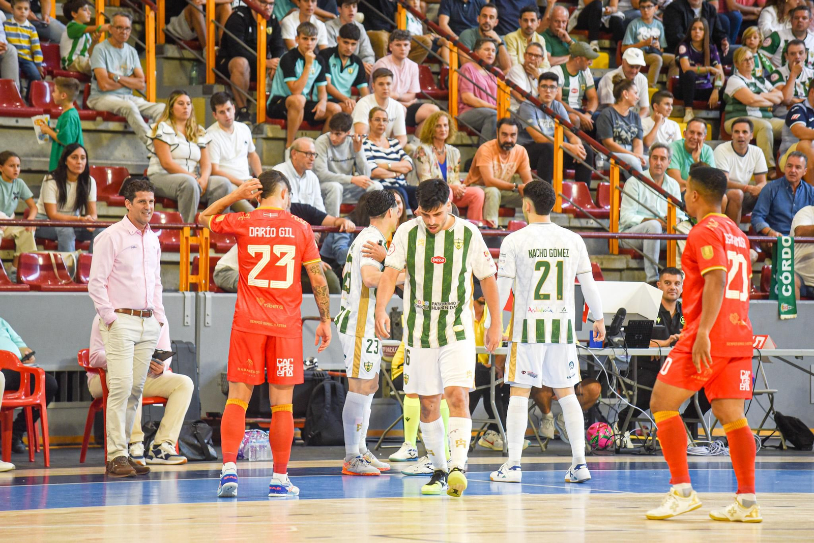 Las mejores fotos del ambiente en Vista Alegre para el Córdoba Futsal - Jimbee Cartagena