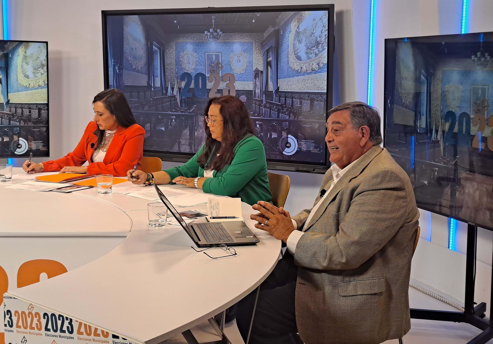 Fotos del debate electoral en Onda Algeciras Televisión