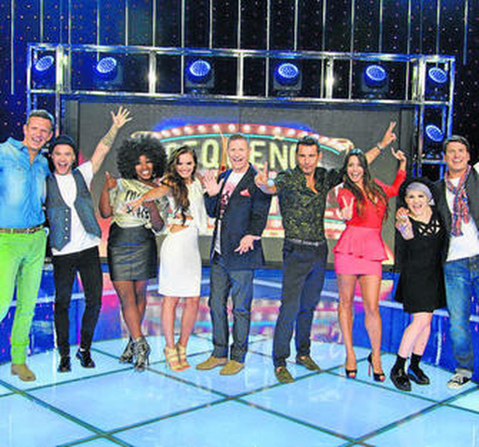 El jurado, los monitores y presentadores de 'Pequeños gigantes'.