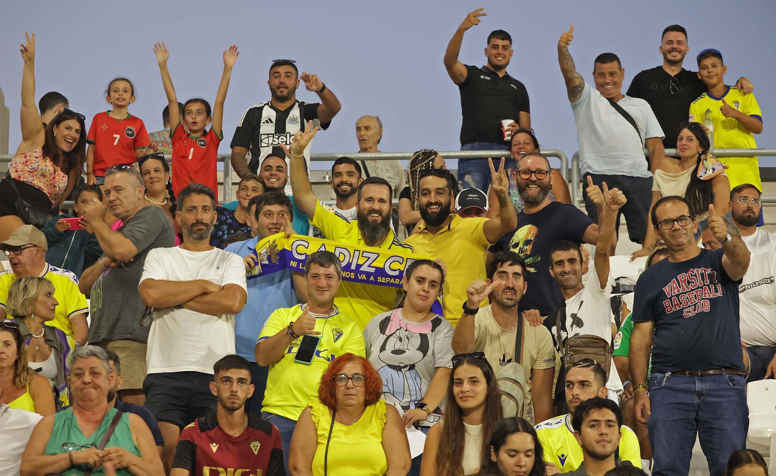 Búscate durante el Betis - Cádiz