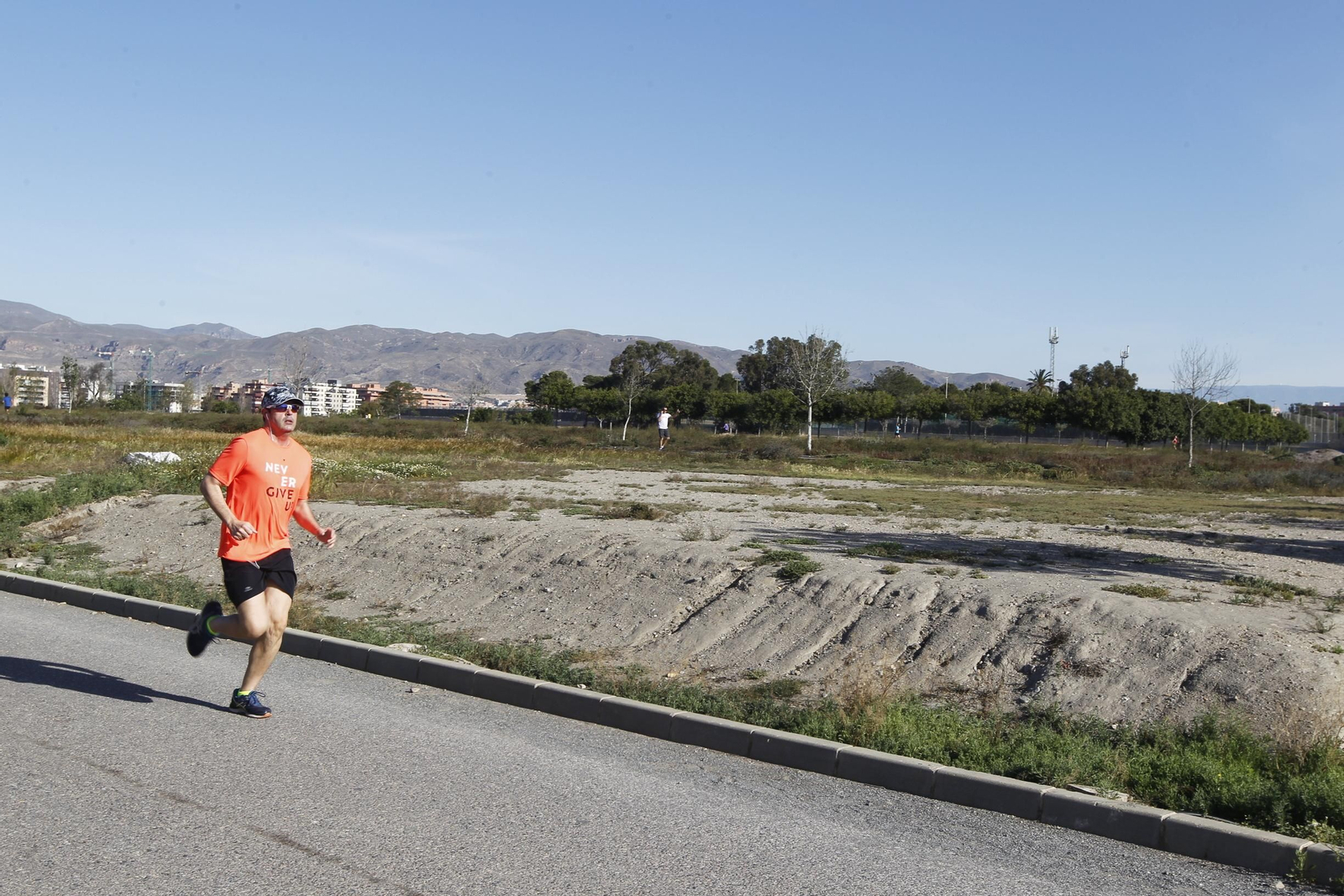 Fotogalería domingo de deporte en coronavirus. COVID-19. Almería