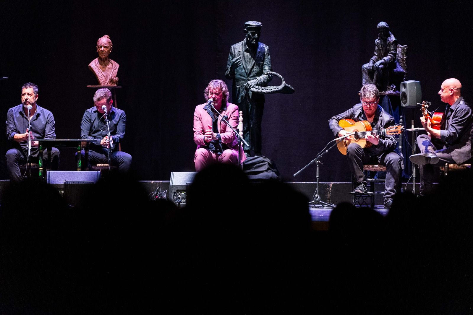 El cante de Jesús Castilla llena el Teatro de las Cortes por el Día Internacional del Flamenco