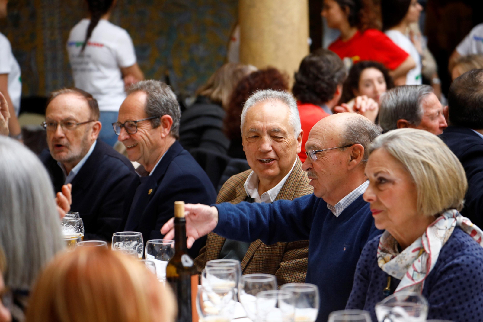 La comida benéfica de la Fundación Bangassou en Córdoba, en imágenes