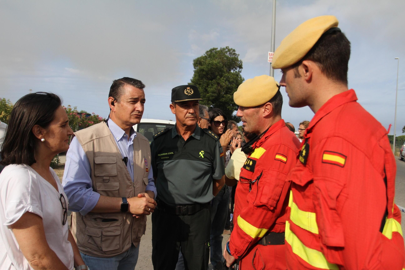 Las imágenes del incendio en Moguer y Mazagón