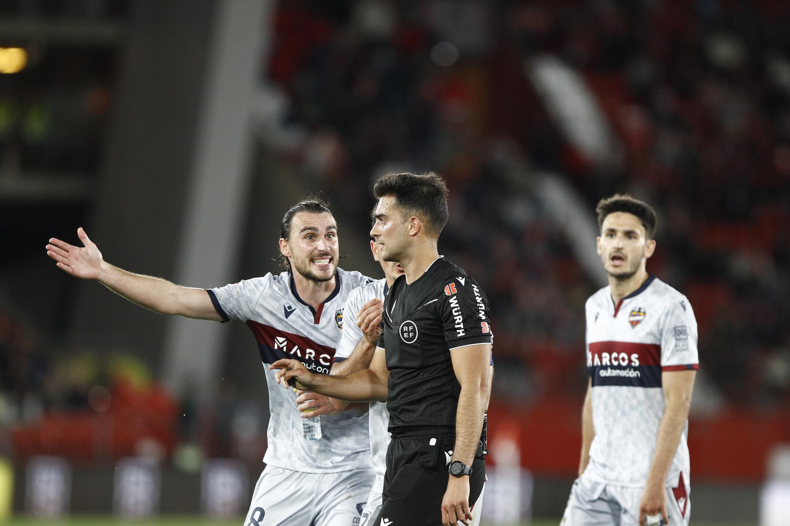 Las mejores imágenes del partido U.D. Almería-Levante U.D.