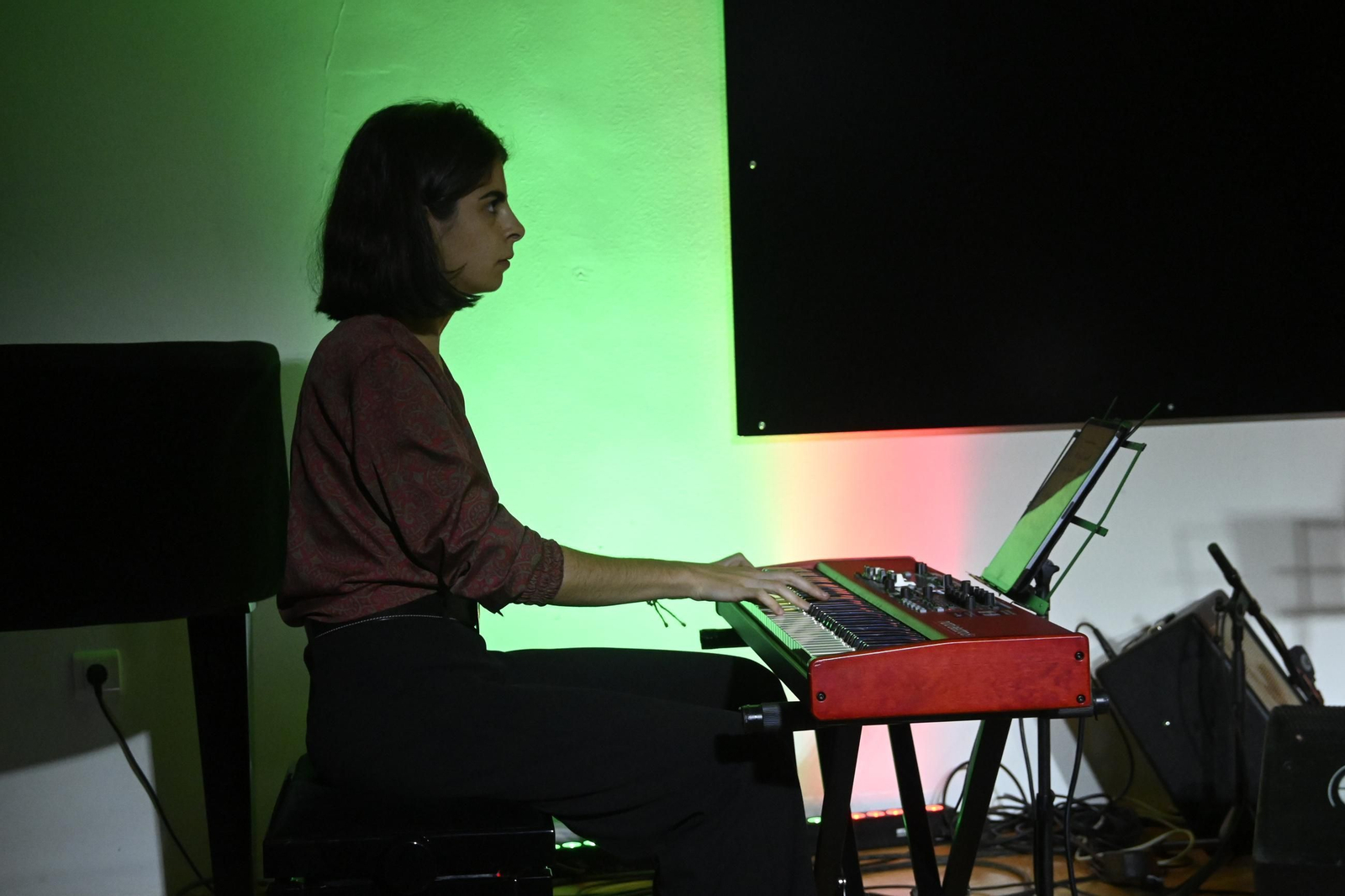 Actuación de Antonia Ferrá dentro del ciclo 'Música y otros ritmos' en imágenes