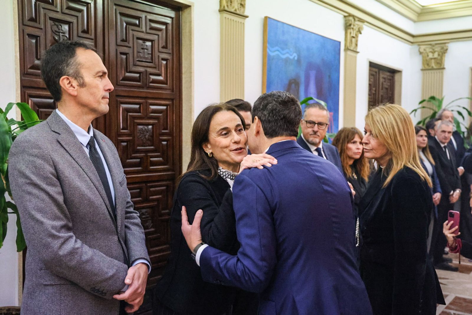 Fotografías del acto de declaración institucional en apoyo a las víctimas del accidente ferroviario de Adamuz y sus familias