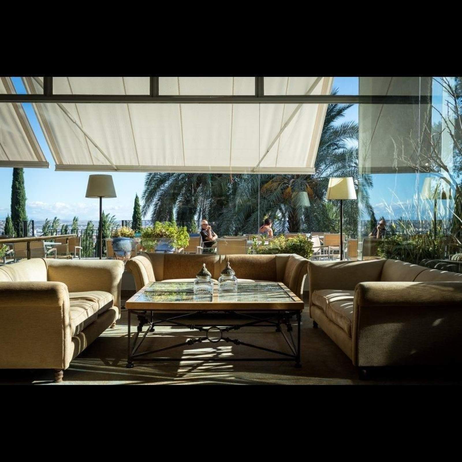 El Parador de la Arruzafa no sólo es un suntuoso alojamiento sino también un magnífico destino congresual