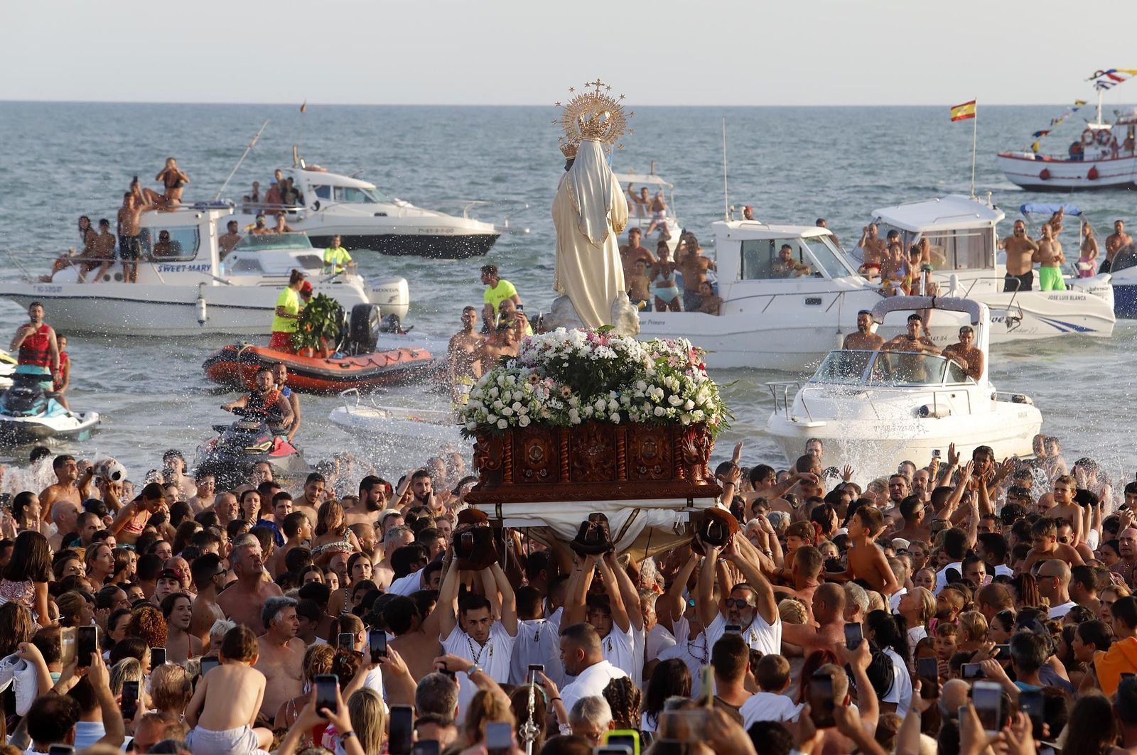 Imágenes de la procesión de la Virgen del Carmen en Punta Umbría