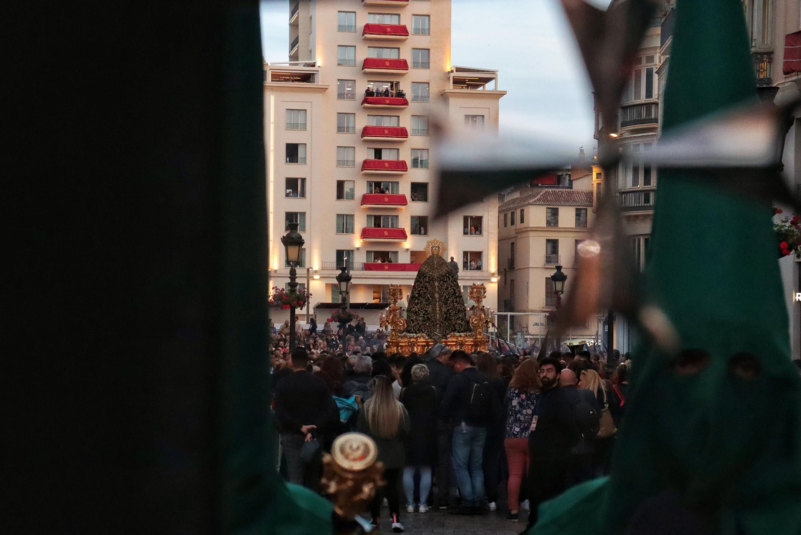 Las fotos de Vera+Cruz en el Jueves Santo de Málaga