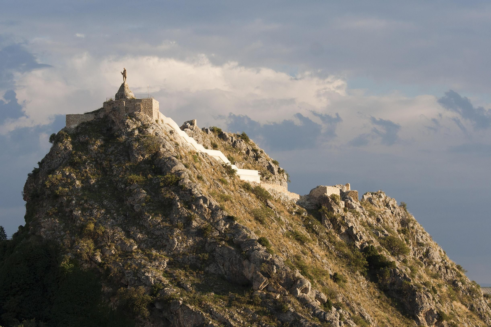 Peña de Castril, uno de los puntos emblemáticos de la localidad