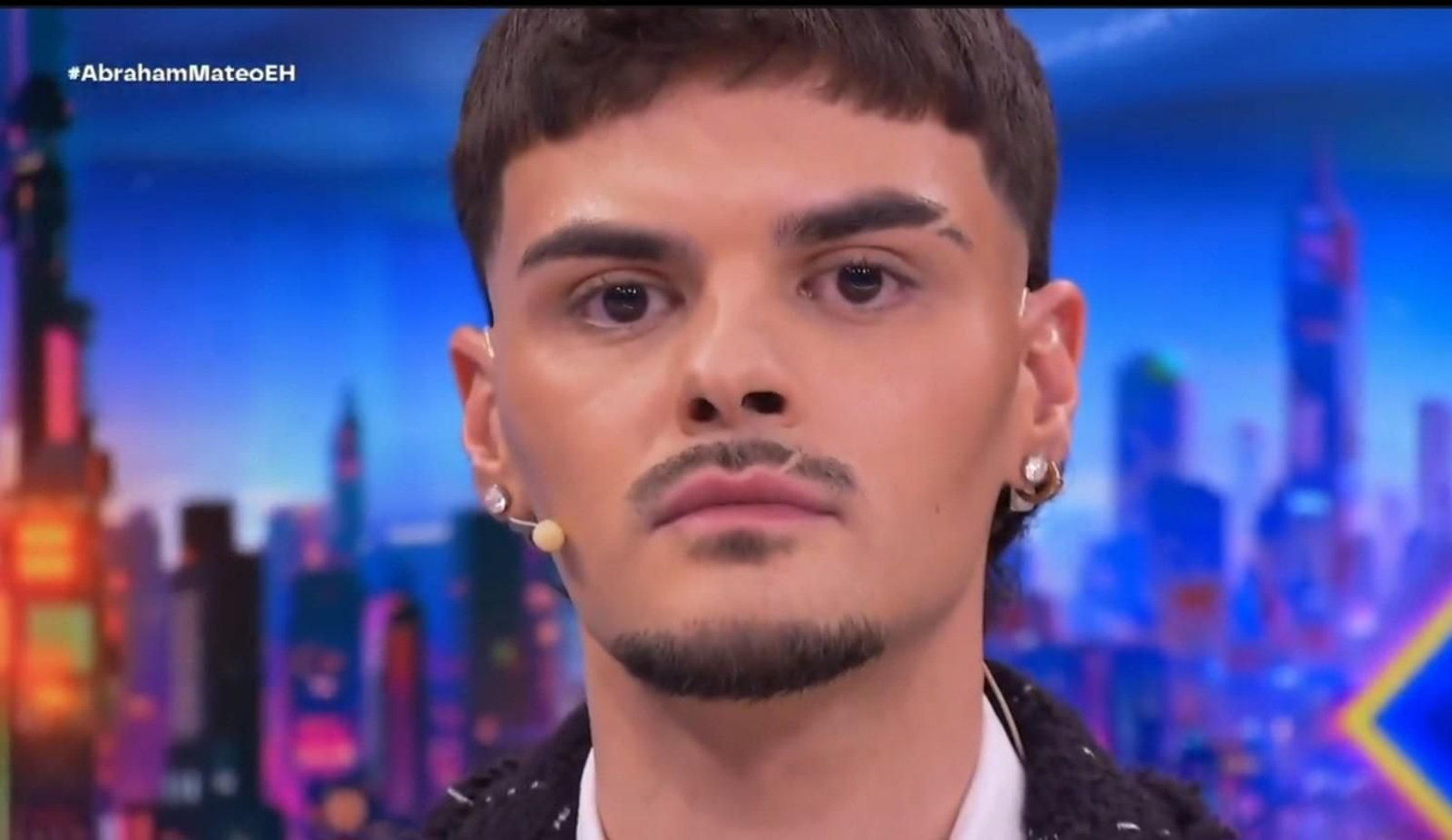 Abraham Mateo este martes en 'El Hormiguero' antes de disponerse a hacer una de sus habilidades