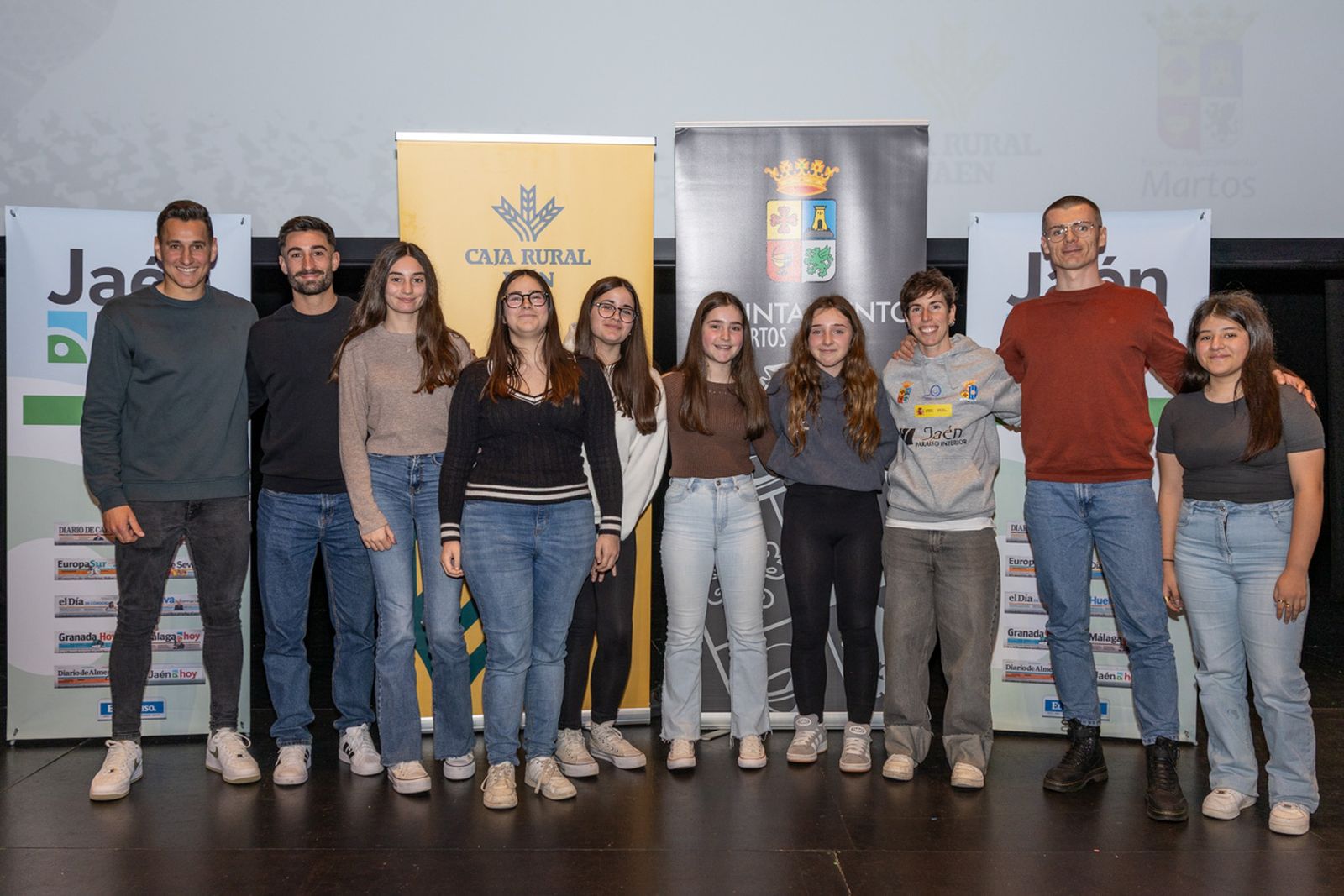 En imágenes: 'La tertulia deportiva de Jaén Hoy', espacio de diálogo entre deportistas y escolares en Martos