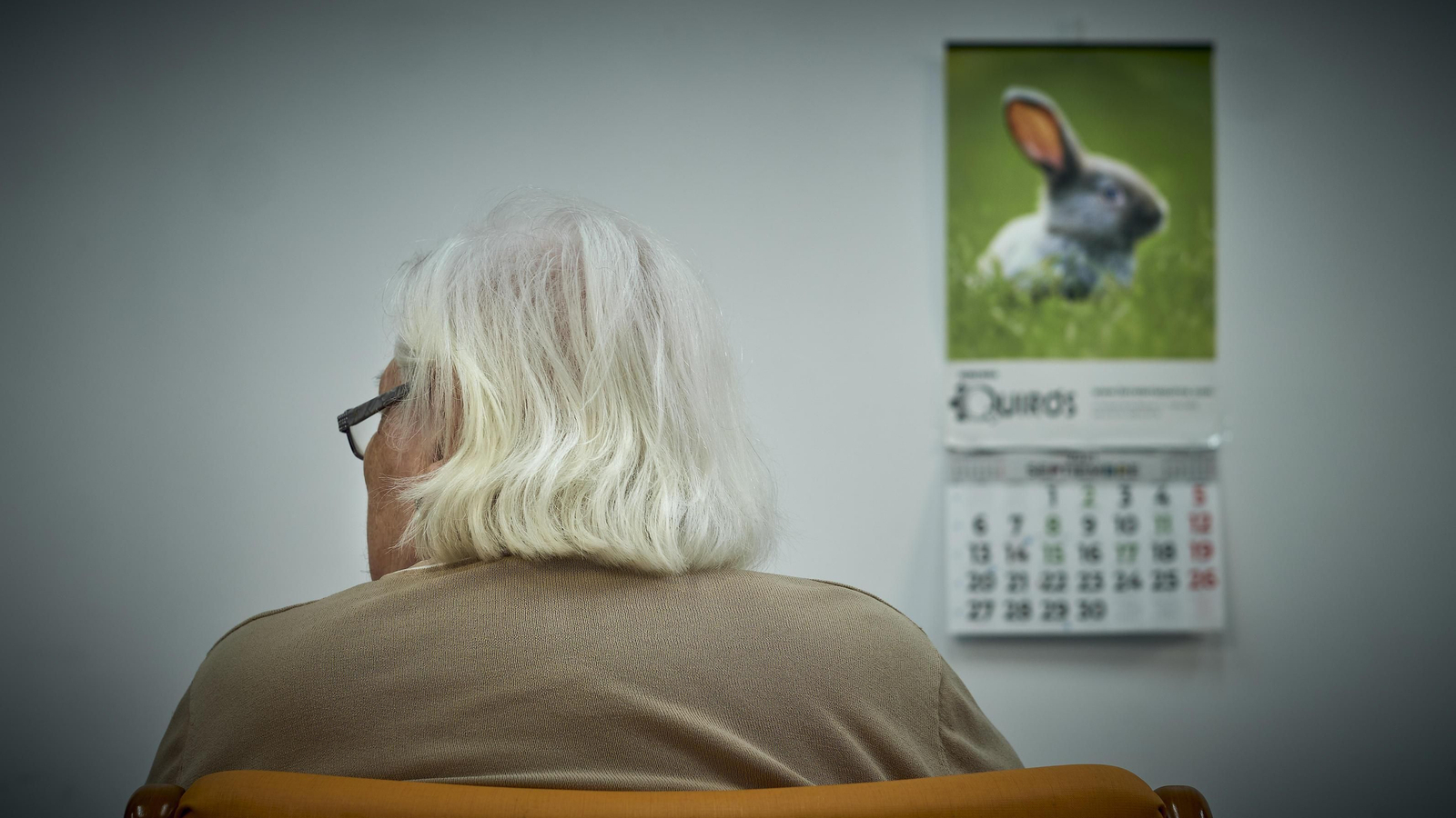 Una anciana en una residencia de mayores. Una anciana en una residencia de mayores.