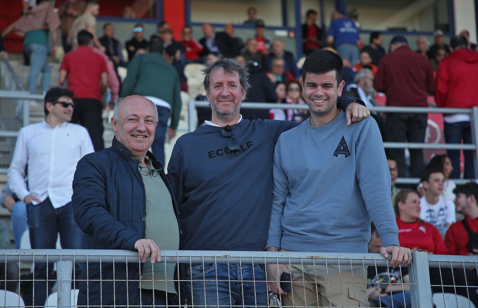 Fotos de la afición durante el Algeciras - Córdoba en el Nuevo Mirador