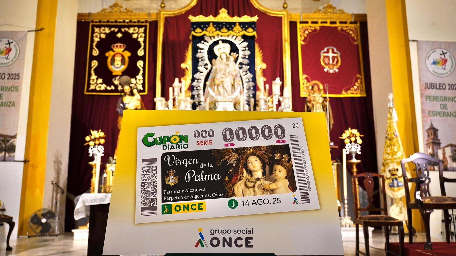 El cupón al detalle, con la patrona al fondo.