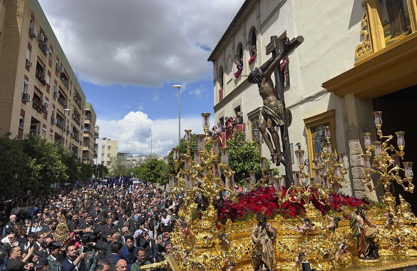 la Hermandad de San Benito en la Semana Santa de Sevilla 2025