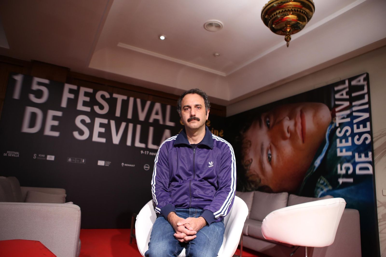 El director Babis Makridis, antes de la rueda de prensa de 'Pity'.