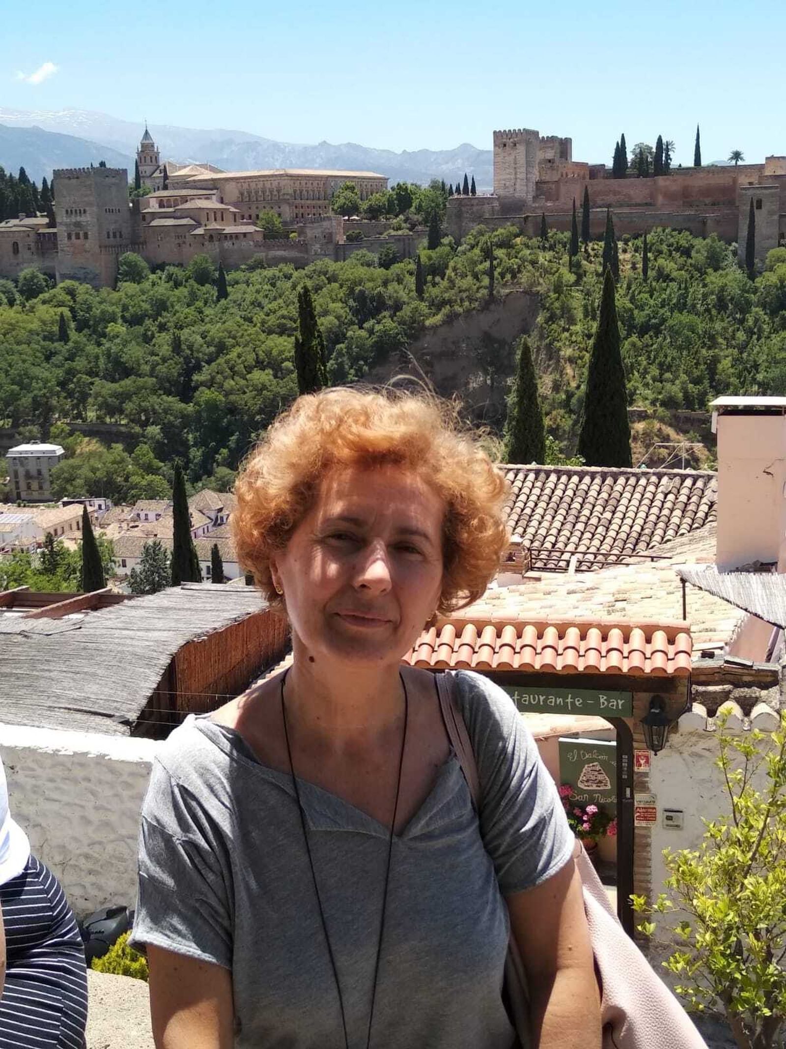 Maribel Martínez Molina. Responsable Club de lectura de la Biblioteca Villaespesa de Almeria. 'La Mudanza'. Jóse Ramón Parra.