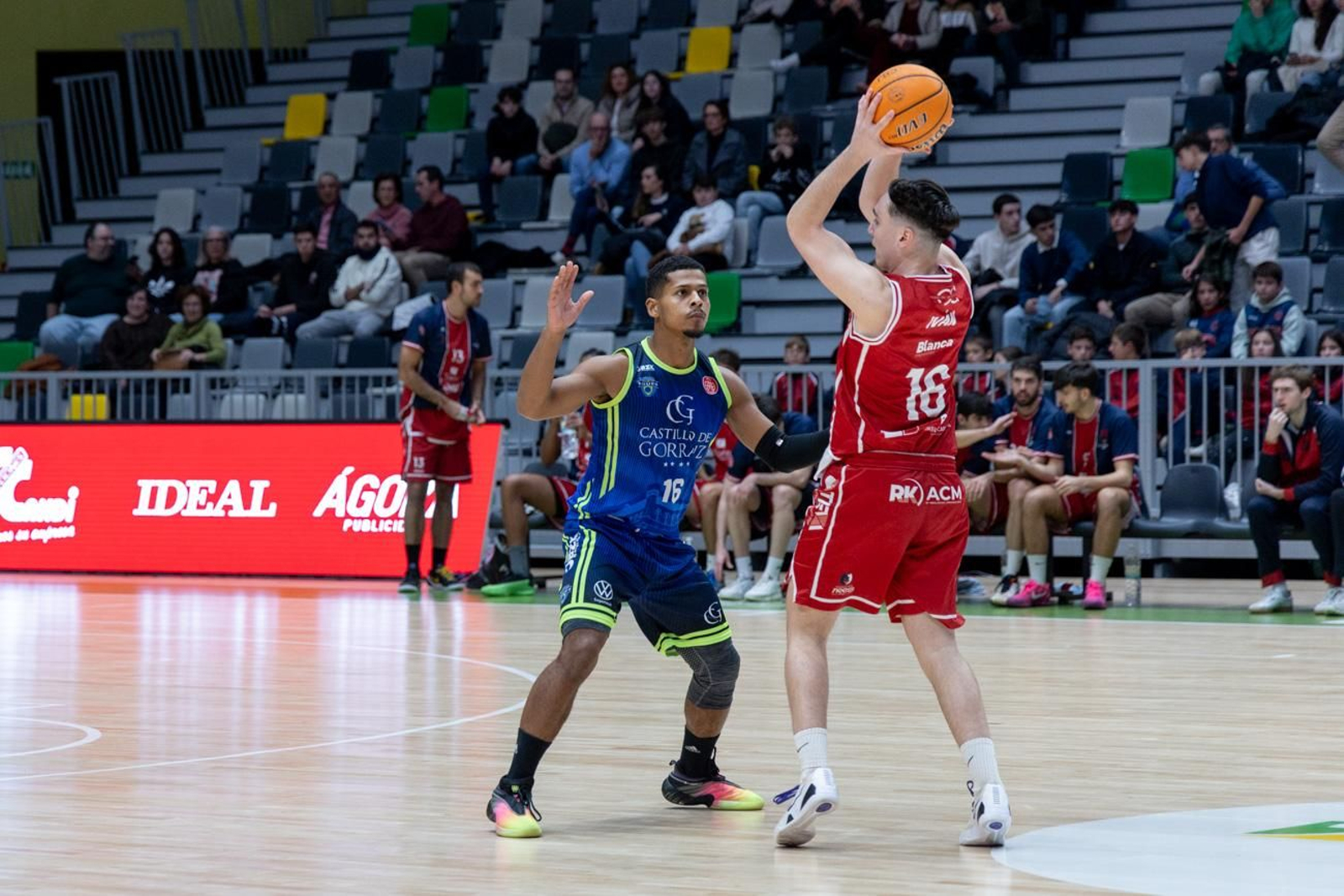 Las mejores imágenes del Jaén CB 93 - 90 CB Valle de Egüés