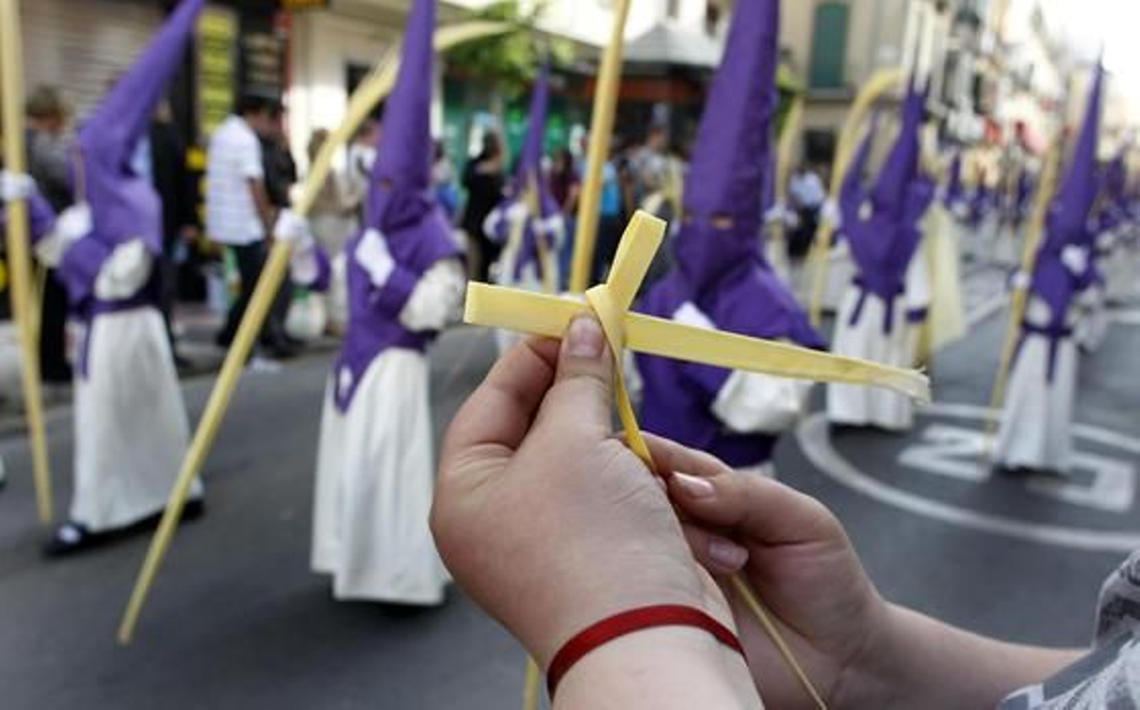 El buen tiempo acompaña a las procesiones en este primer día de Semana Santa

Foto: Sergio Camacho