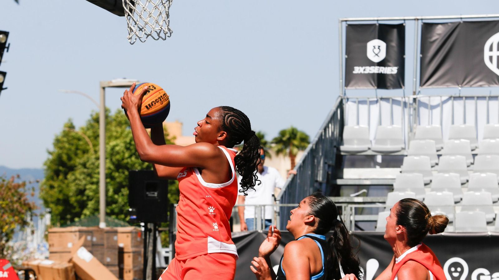 Las fotos del primer torneo del circuito de baloncesto 3x3  Series en La Línea