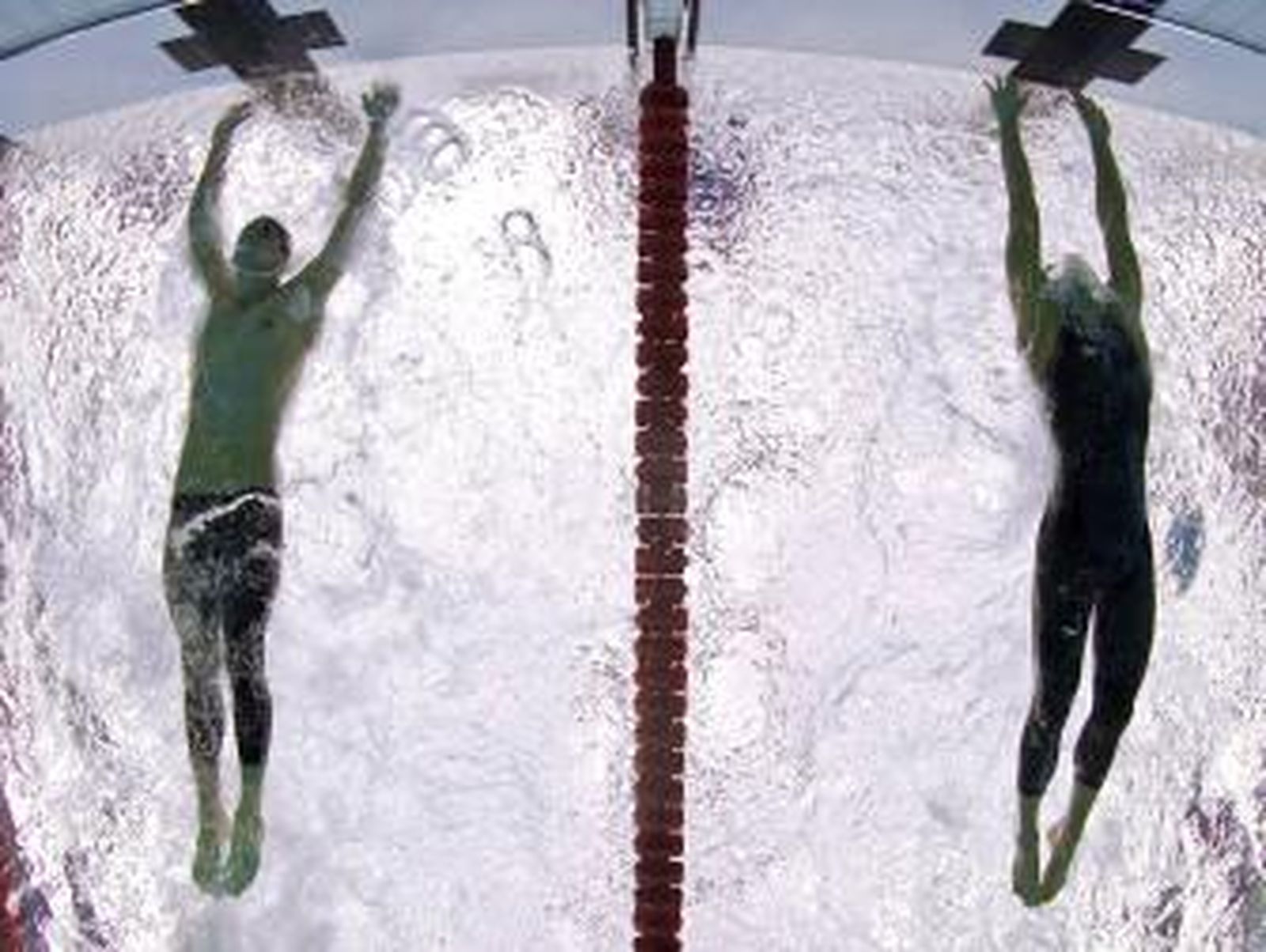 El brazo de Phelps le da la séptima medalla