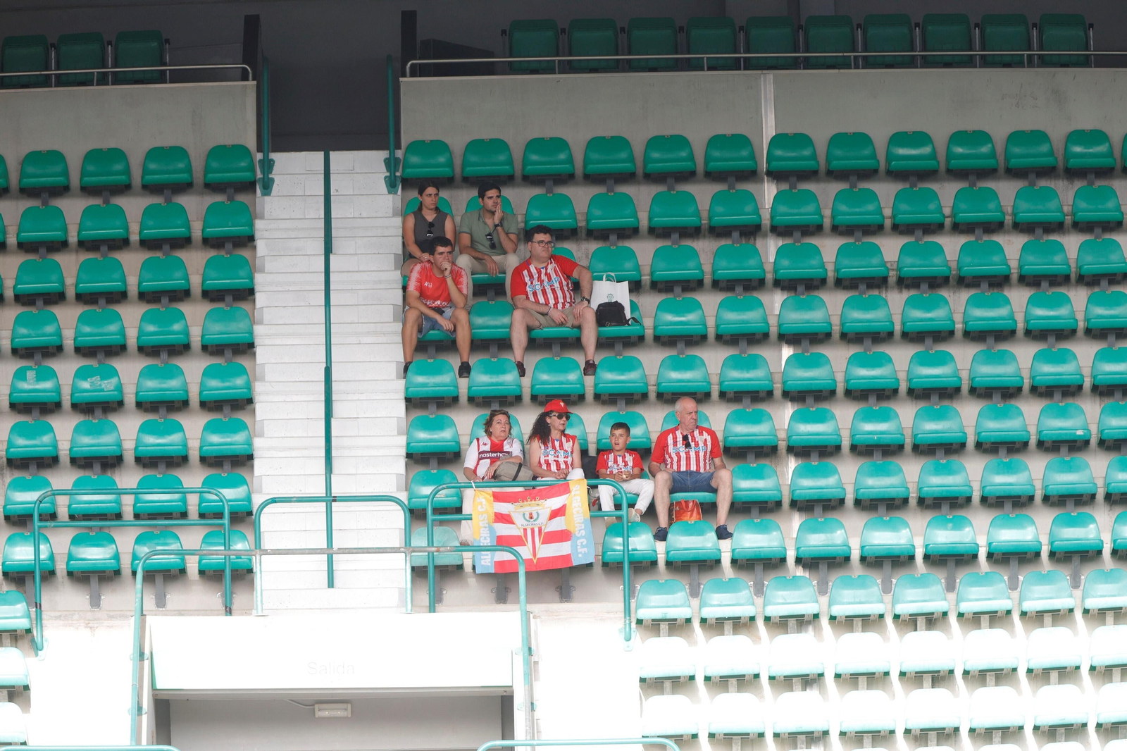 Las mejores fotos del ambiente en El Arcángel para el Córdoba CF - Algeciras