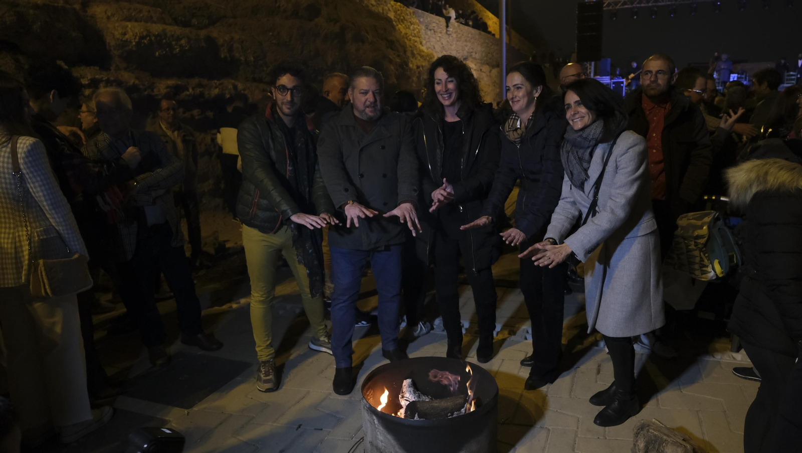 La Noche de las Candelas en el Mesón Gitano de Almería, en imágenes