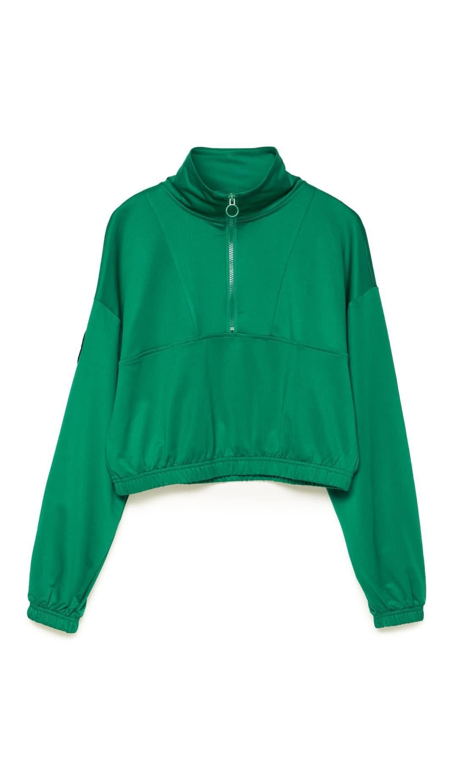 Sudadera de Stradivarius.