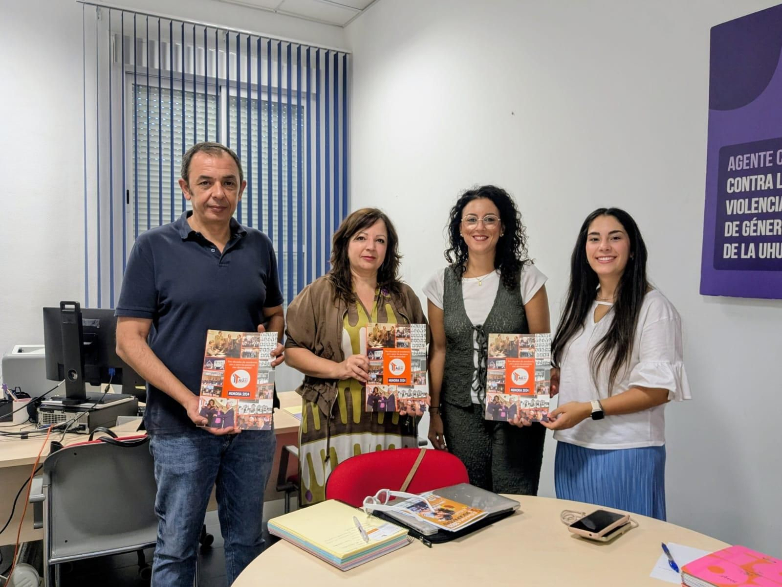 Antonio Gómez, Victoria Vega, Inmaculada Gómez y Paloma Blanco en la reunion entre la UHU y la Fundación TAU.