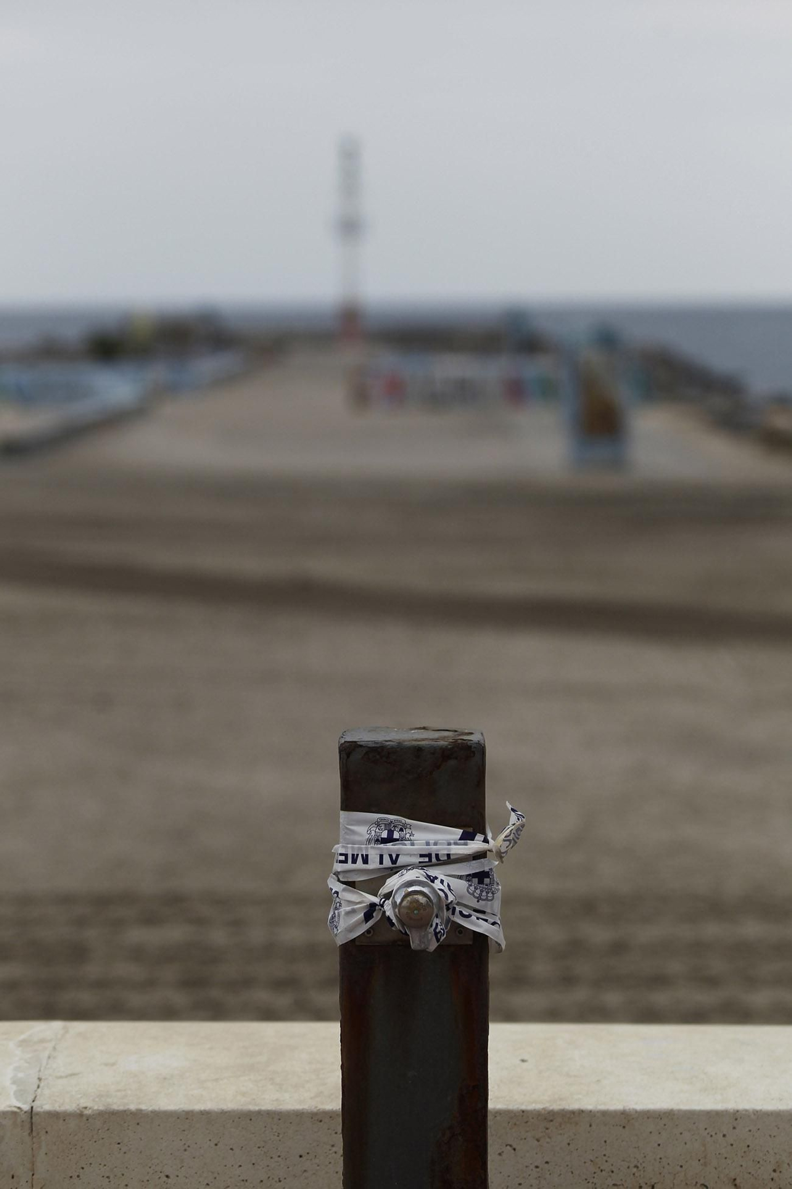 Fotogalería 'Almería, desierta en sábado'. Coronavirus-COVID-19