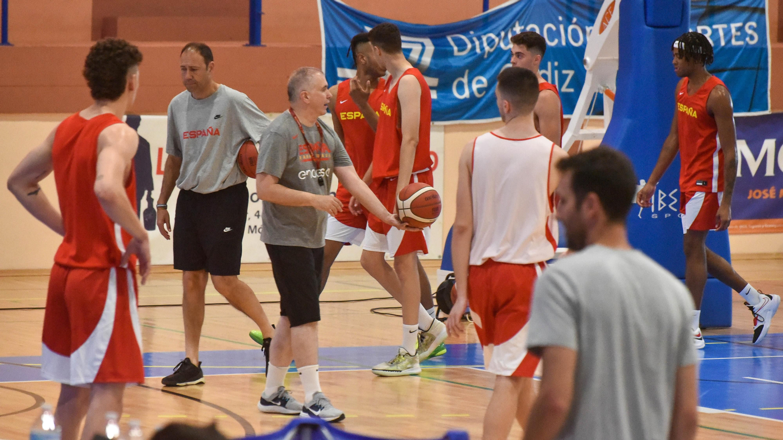 La selección española sub-20 de baloncesto ya se entrena en La Línea La selección española sub-20 de baloncesto ya se entrena en La Línea