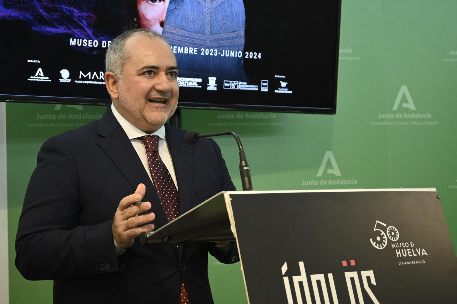 Presentación de la Exposición 'Ídolos. Miradas Milenarias' en el Museo de Huelva, en Imágenes