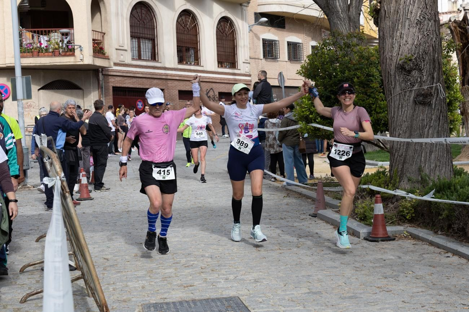 Más de 2.100 participantes corren  para promover la salud en Jaén, en imágenes (2)