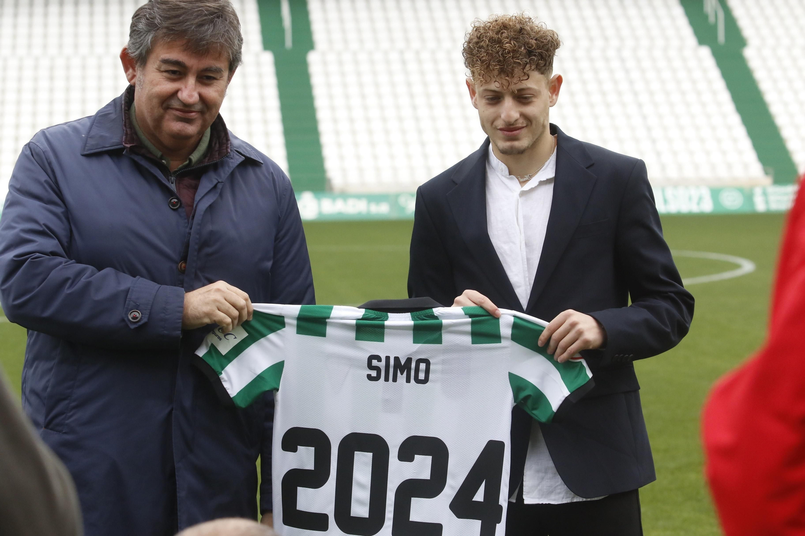 Las imágenes de la renovación de Simo hasta 2024 con el Córdoba CF
