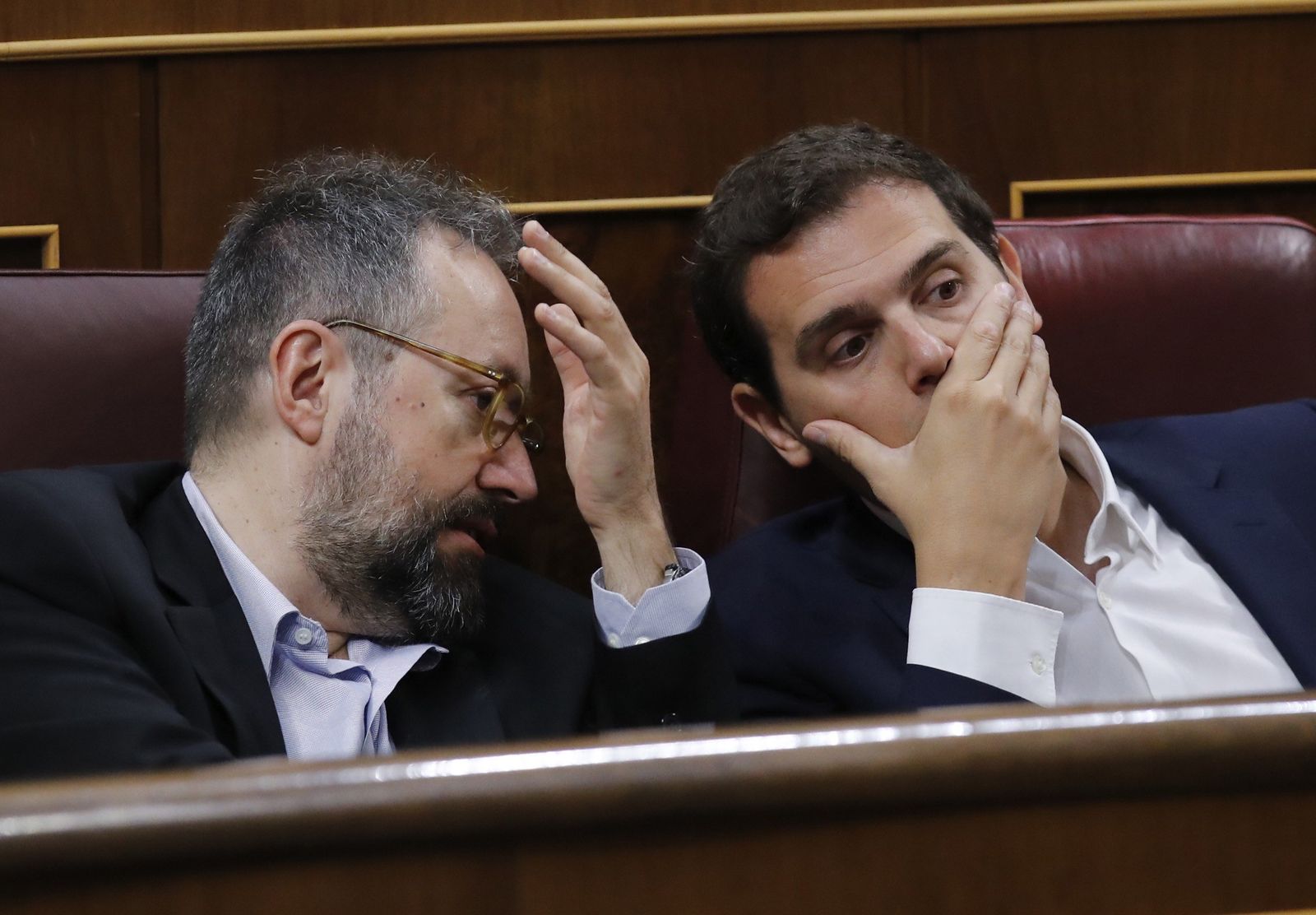 La moción de censura de Podemos contra Rajoy en imágenes